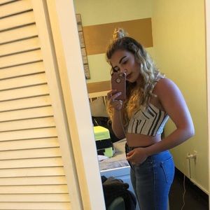 Meet your Posher, Allison